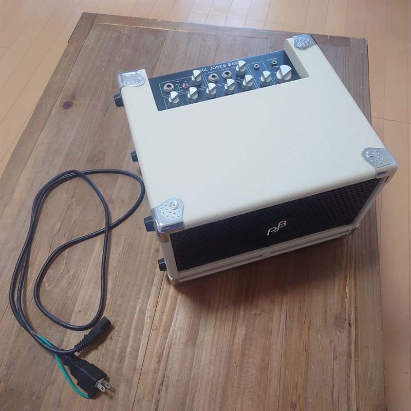 PJB（Phil Jones Bass） BASE CUB PRO BG-120の画像